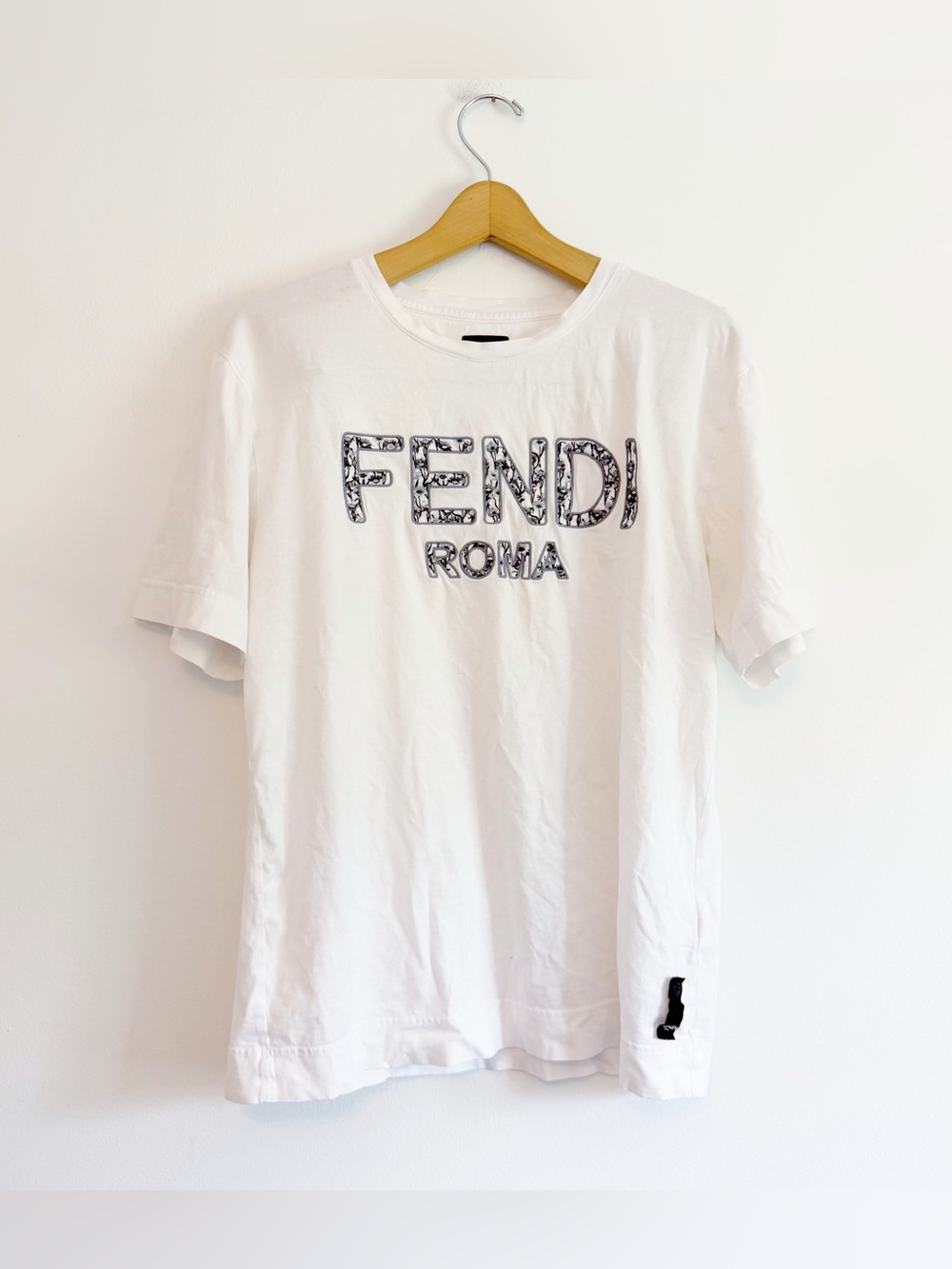 Fendi floral embroidered logo tshirt